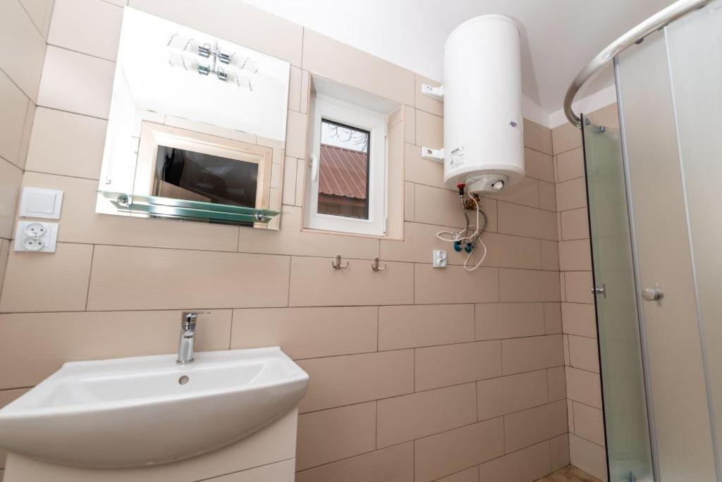 Domki Wrzosowe Wzgorza Nr2 Horyniec Ngoại thất bức ảnh